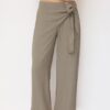 Pantalones tipo pareo fluidos Pantalones tipo pareo fluidos