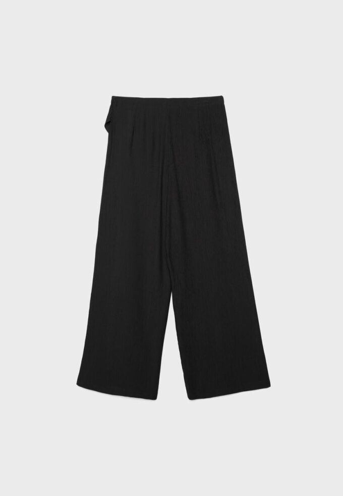Pantalones tipo pareo fluidos Pantalones tipo pareo fluidos