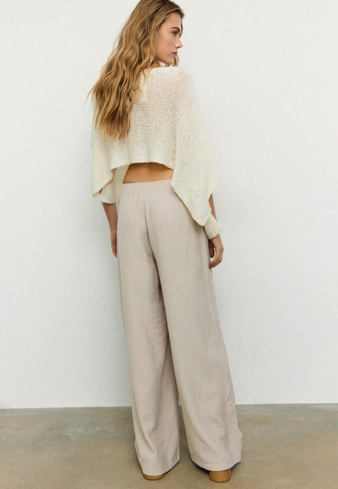 Pantalones tipo pareo fluidos Pantalones tipo pareo fluidos