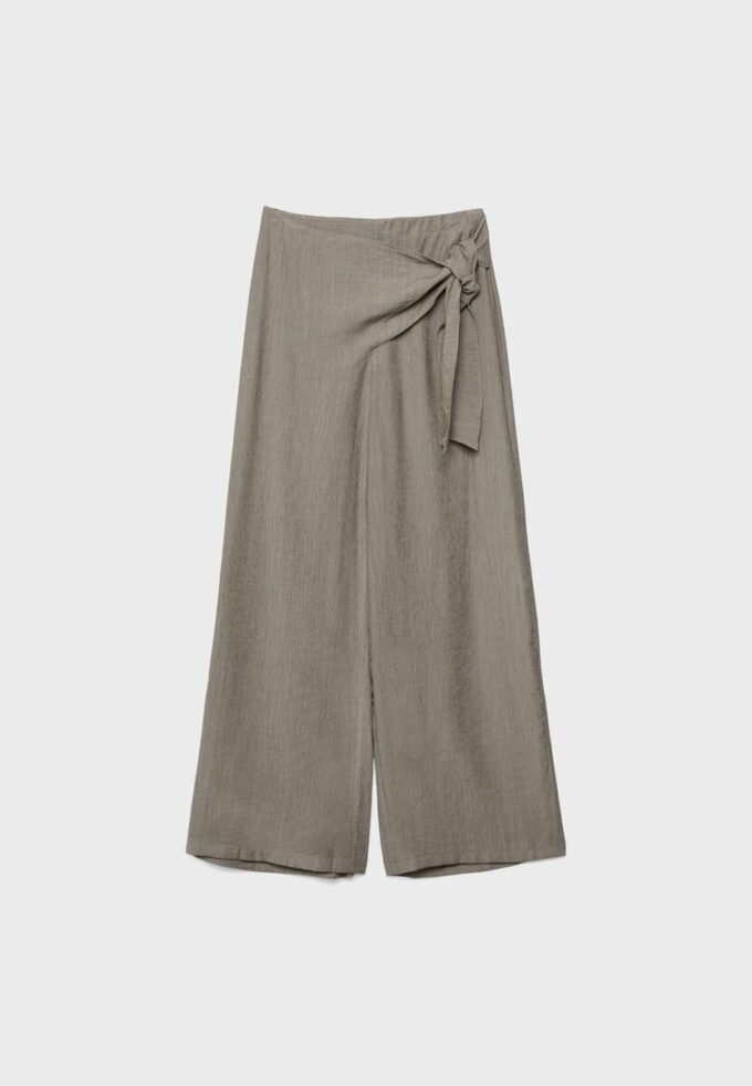 Pantalones tipo pareo fluidos Pantalones tipo pareo fluidos
