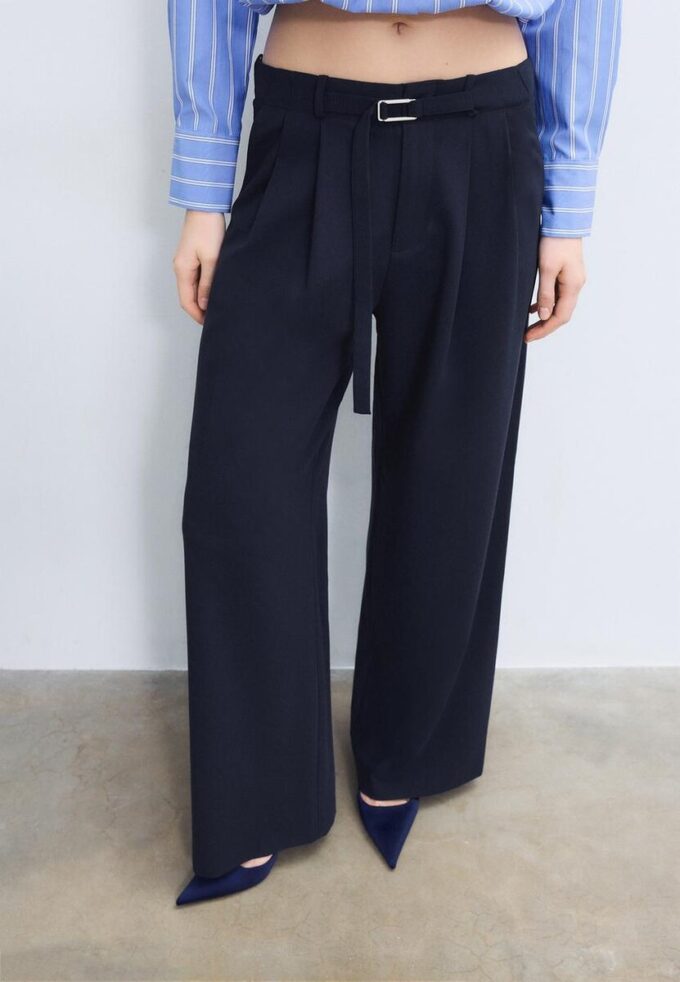 Pantalones Wide Leg con detalle de hebilla Pantalones Wide Leg con detalle de hebilla
