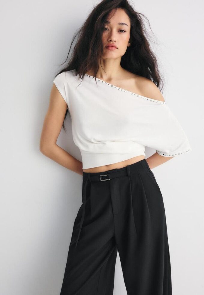Pantalones Wide Leg con detalle de hebilla Pantalones Wide Leg con detalle de hebilla