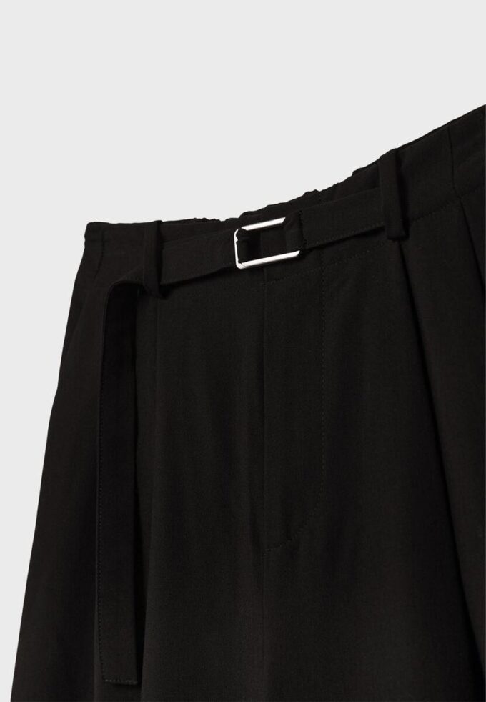 Pantalones Wide Leg con detalle de hebilla Pantalones Wide Leg con detalle de hebilla