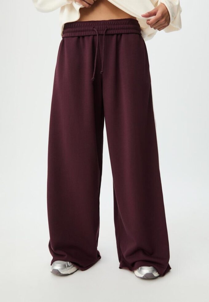 Pantalones Wide Leg de felpa con detalle de ribete Pantalones Wide Leg de felpa con detalle de ribete