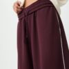 Pantalones Wide Leg de felpa con detalle de ribete Pantalones Wide Leg de felpa con detalle de ribete