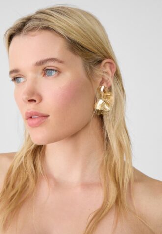 Pendientes de abanico con flores texturizadas