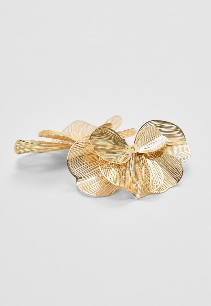 Pendientes de abanico con flores texturizadas
