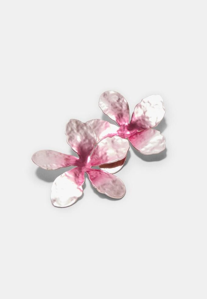 Pendientes de flor en dos tonos
