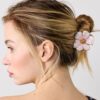 Pinza para el pelo con flor metalizada