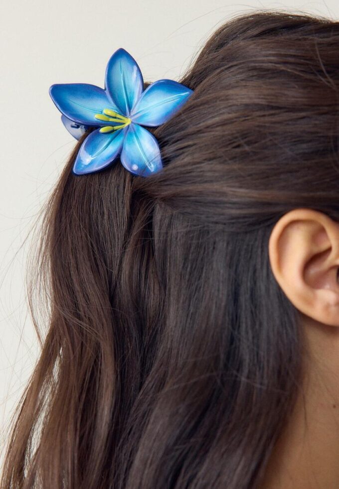 Pinza para el pelo con forma de flor