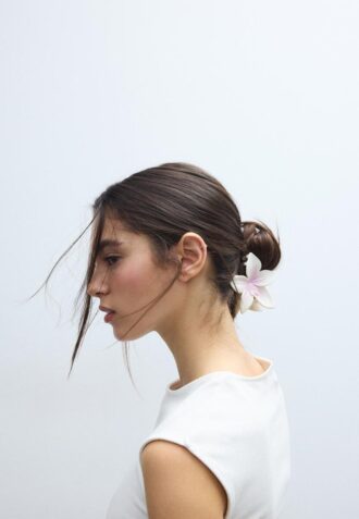 Pinza para el pelo con forma de flor