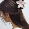 Pinza para el pelo con forma de flor
