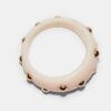 Pulsera con tachuelas