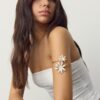 Pulsera esmaltada con doble flor