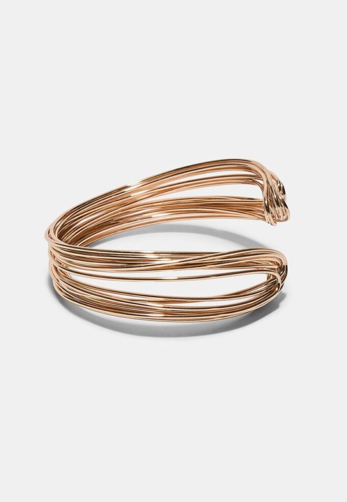 Pulsera rígida con hilos metalizados