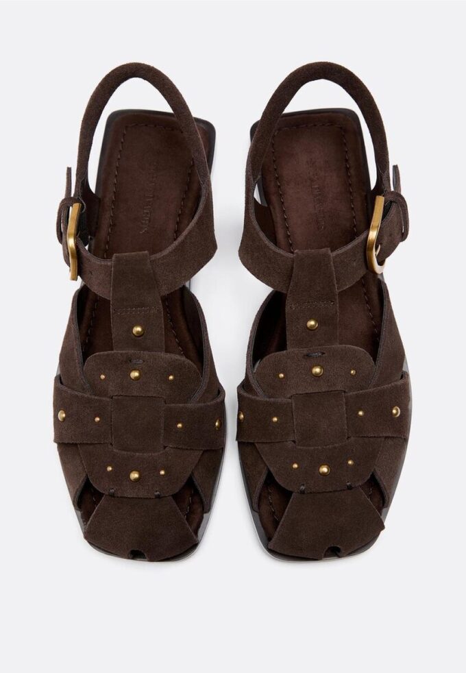 Sandalias de jaula de piel con tachuelas Sandalias de jaula de piel con tachuelas