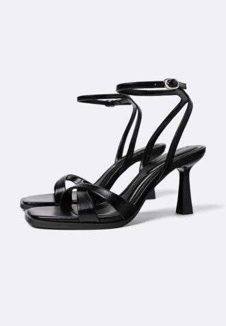 Sandalias de tacón negras