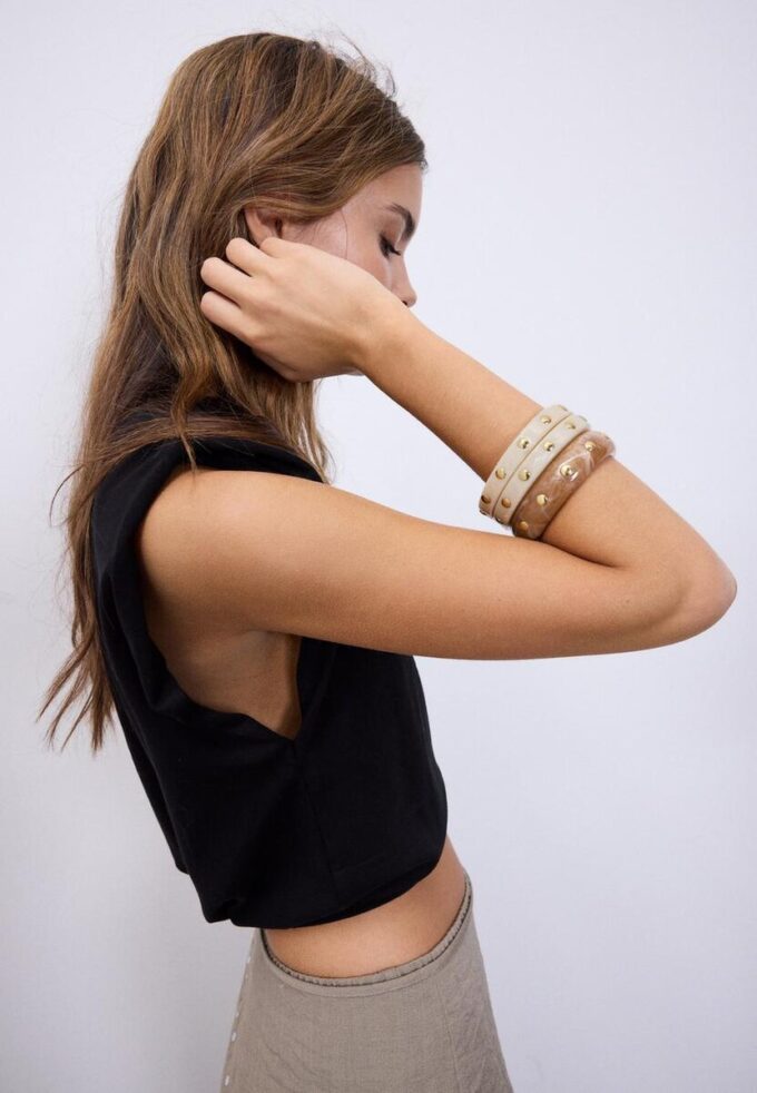 Set de 3 pulseras rígidas con tachuelas