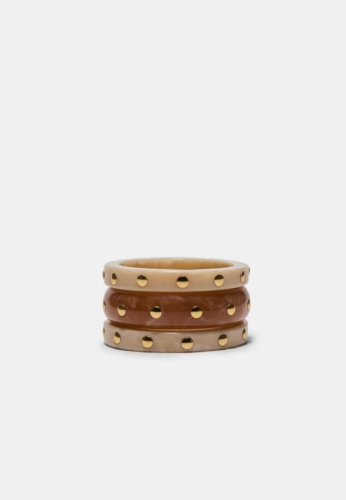 Set de 3 pulseras rígidas con tachuelas