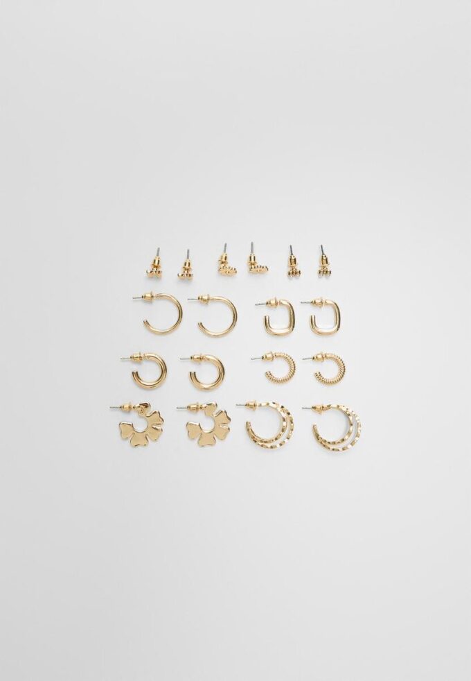 Set de 9 aretes de flores