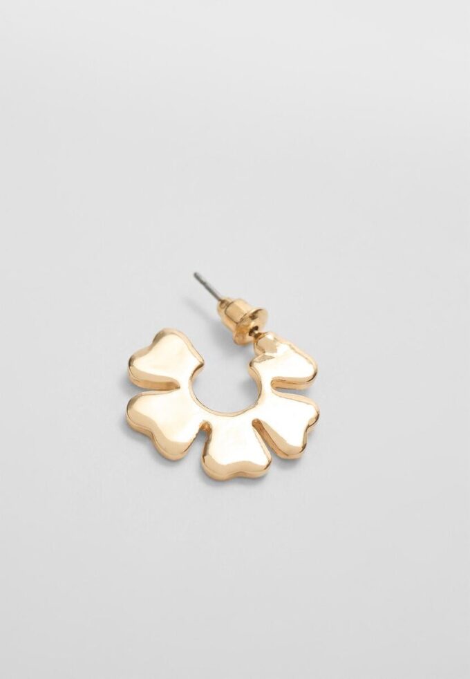 Set de 9 aretes de flores