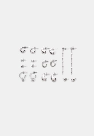 Set de 9 pendientes de corazón y aro