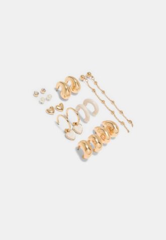 Set de 9 pendientes de corazón y aro