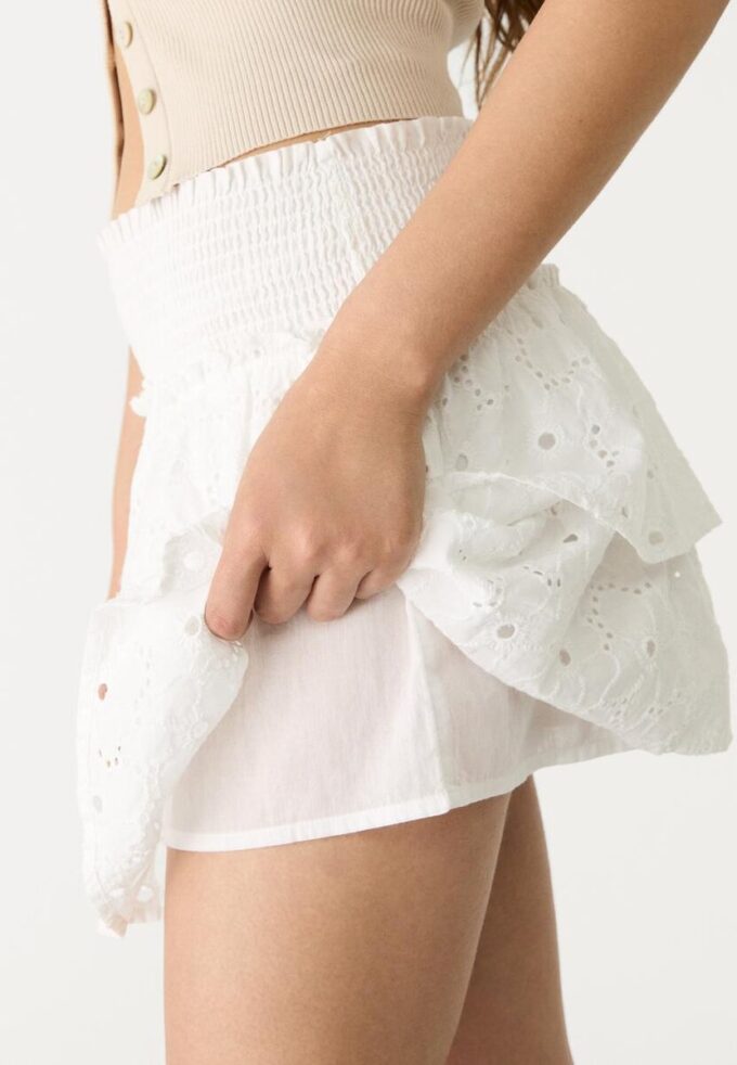 Skort fluida con bordados Skort fluida con bordados