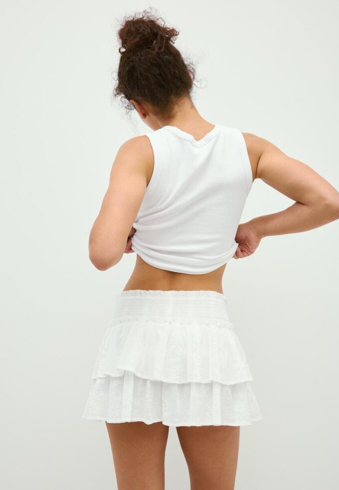 Skort fluida con volantes Skort fluida con volantes