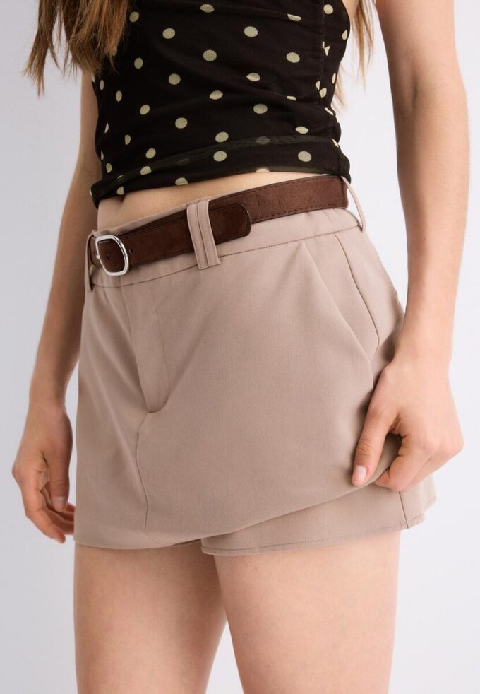 Skort-pantalón con cinturón Skort-pantalón con cinturón
