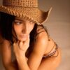 Sombrero de rafia