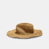 Sombrero de rafia