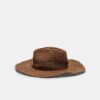 Sombrero de rafia