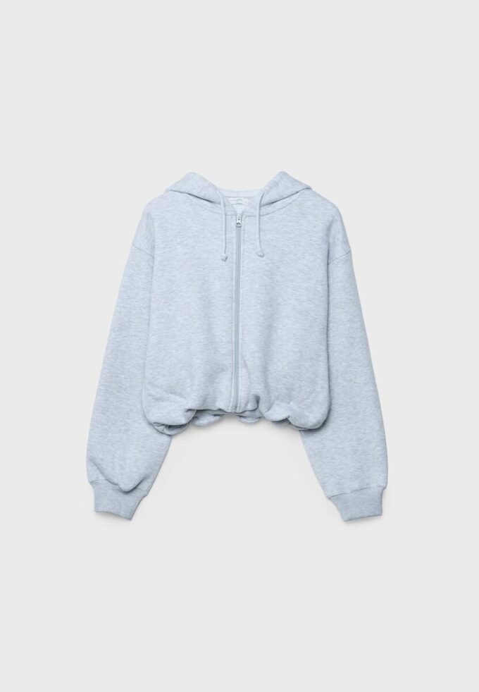 Sudadera bomber con capucha estampada