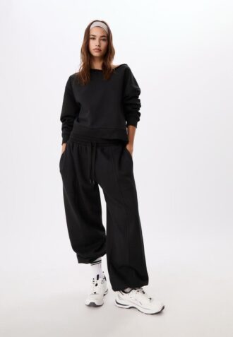 Sudadera básica con hombros al aire