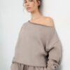 Sudadera básica con hombros al aire Sudadera básica con hombros al aire
