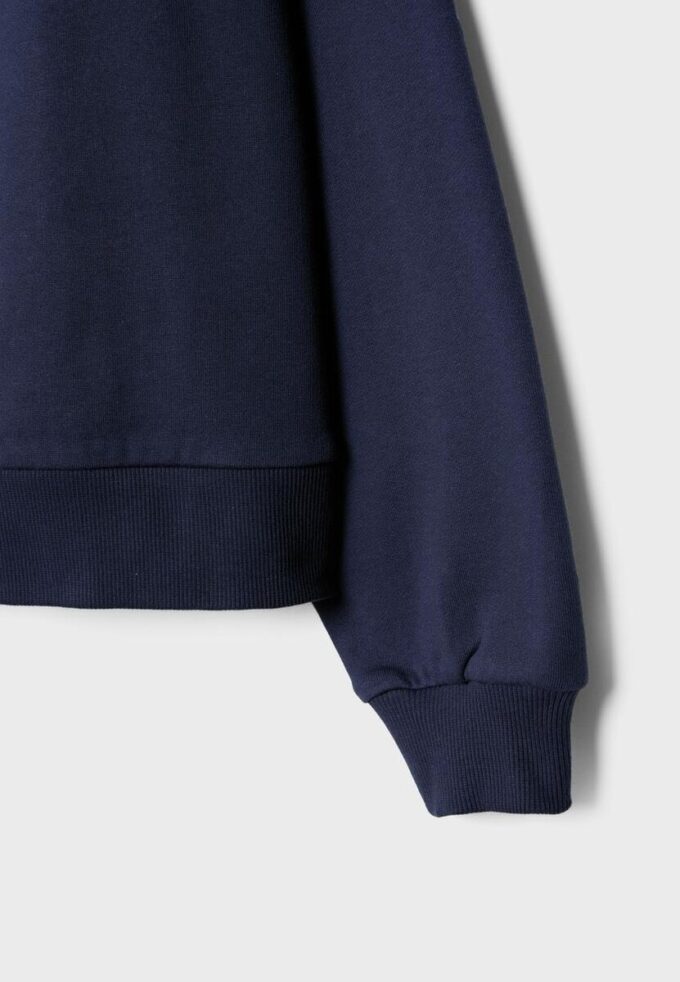 Sudadera básica con hombros al aire Sudadera básica con hombros al aire