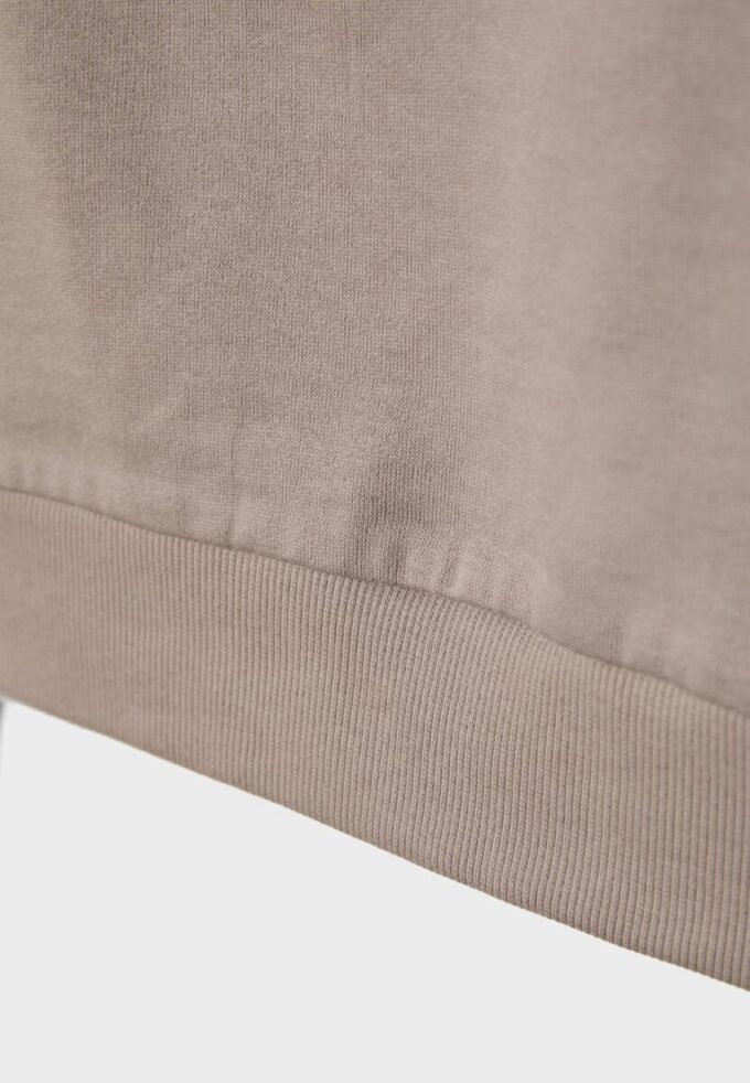 Sudadera básica con hombros al aire Sudadera básica con hombros al aire