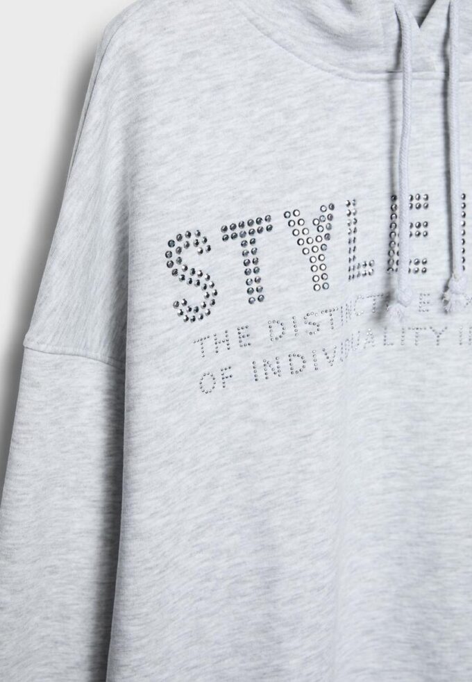Sudadera con capucha y pedrería Sudadera con capucha y pedrería