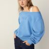 Sudadera con cuello barco y alas de pedrería Sudadera con cuello barco y alas de pedrería