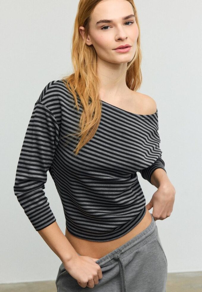 Sudadera con hombros descubiertos de tacto suave Sudadera con hombros descubiertos de tacto suave