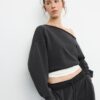 Sudadera corta con efecto lavado Sudadera corta con efecto lavado