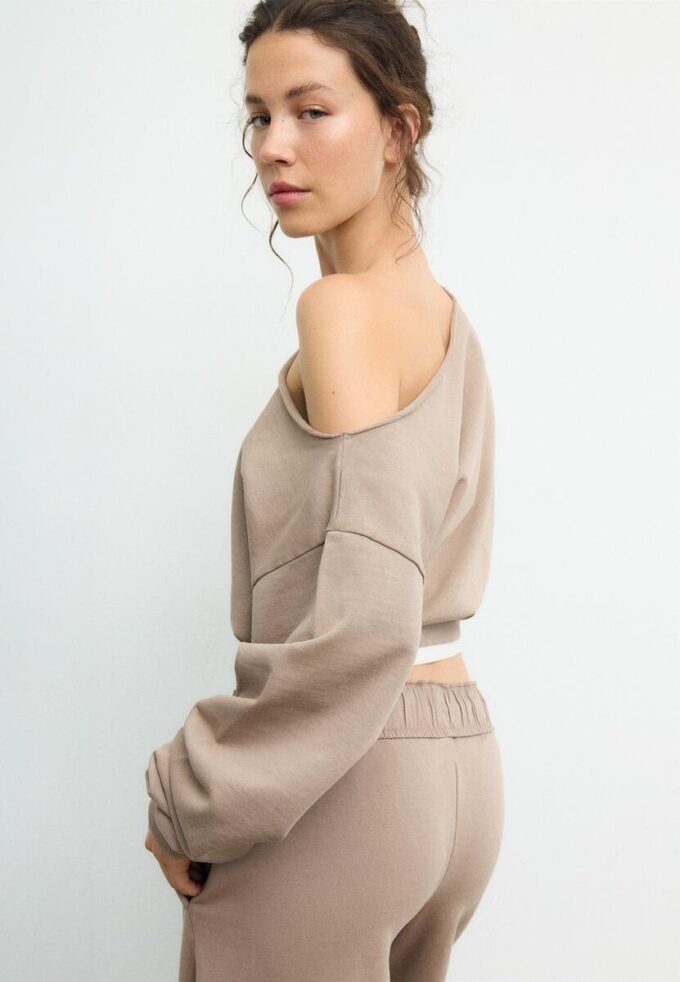 Sudadera corta con efecto lavado Sudadera corta con efecto lavado