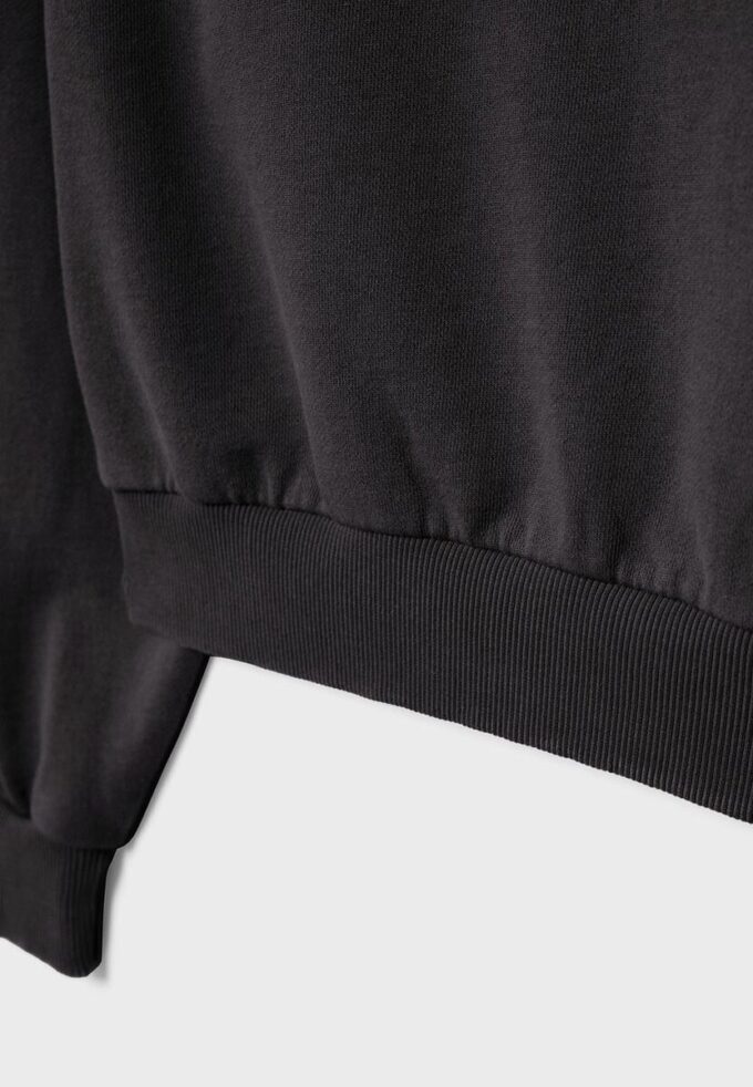 Sudadera corta con efecto lavado Sudadera corta con efecto lavado