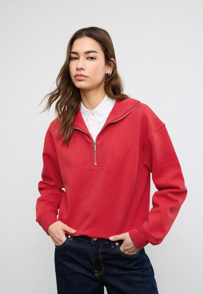 Sudadera de cuello alto con cremallera Sudadera de cuello alto con cremallera