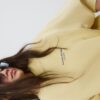 Sudadera de manga larga con cuello redondo y texto Sudadera de manga larga con cuello redondo y texto