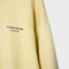 Sudadera de manga larga con cuello redondo y texto Sudadera de manga larga con cuello redondo y texto