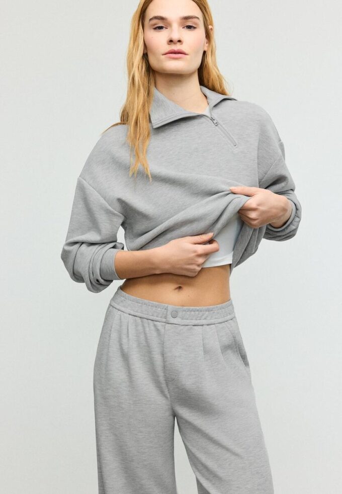 Sudadera de tacto suave con cremallera lateral Sudadera de tacto suave con cremallera lateral