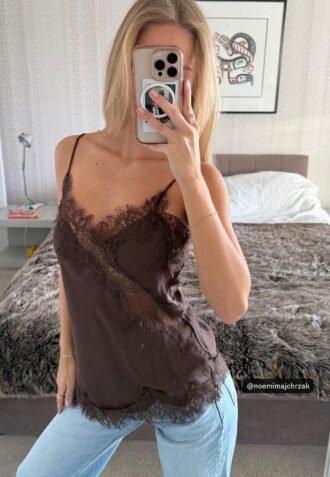 Top camisola asimétrico de encaje