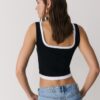 Top con cuello cuadrado y efecto de dos piezas Top con cuello cuadrado y efecto de dos piezas
